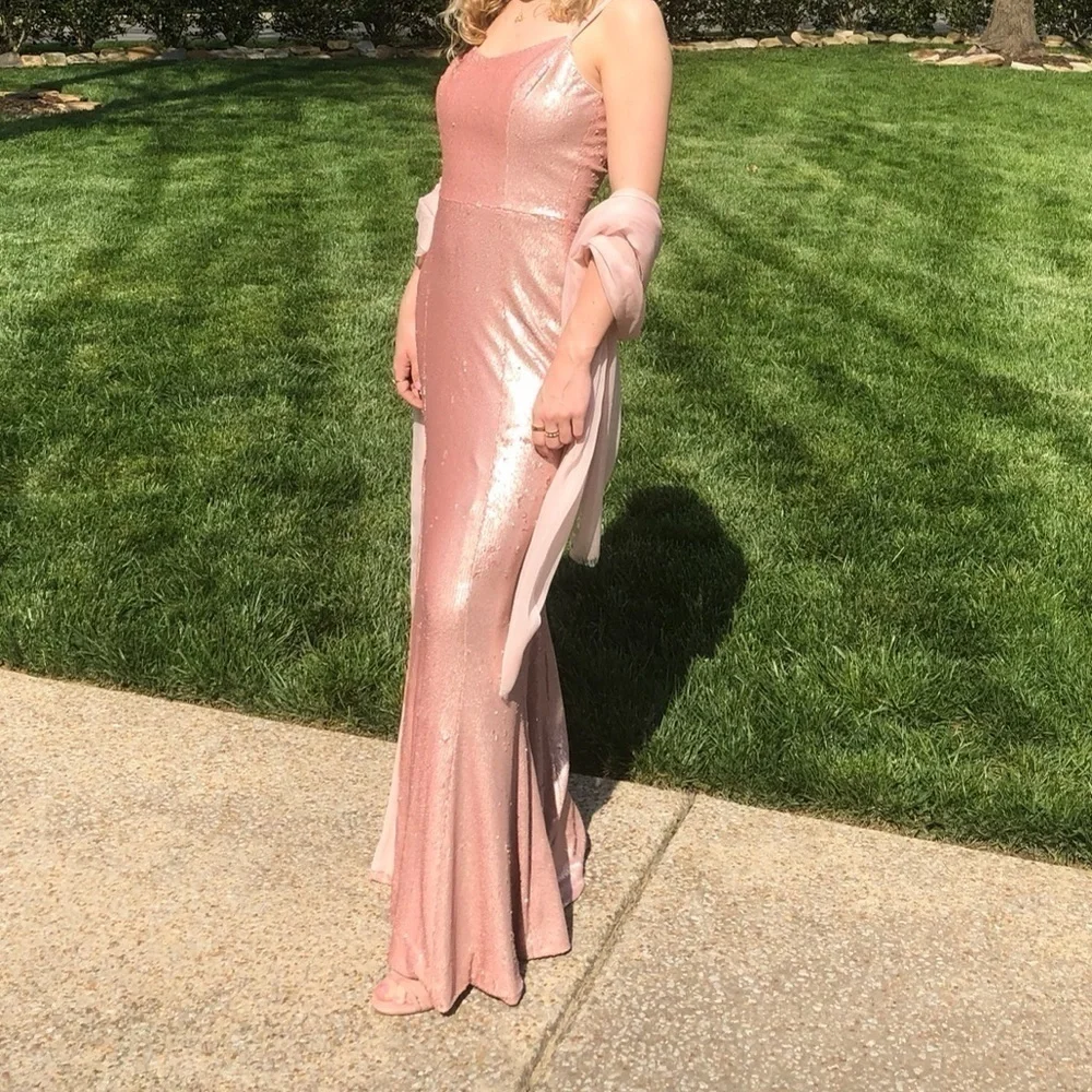 𝅺🌷PROM Dress pink sequins gown by Dress the Population Size 2.  Worn once - Picture 3 of 12